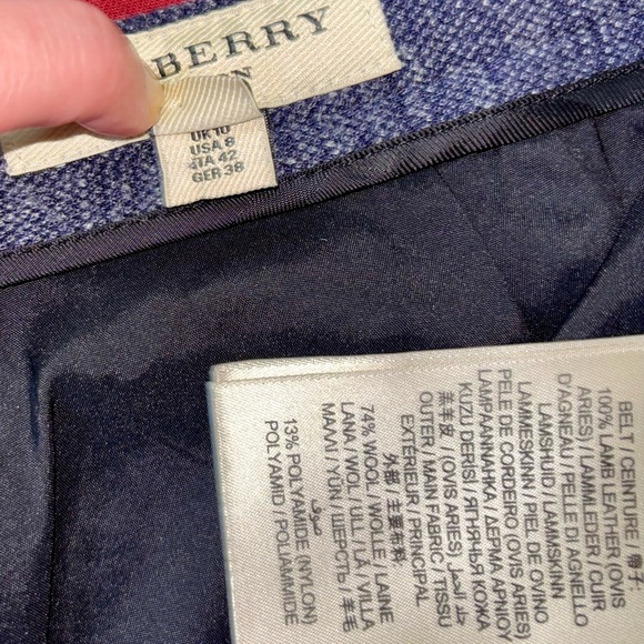 Burberry Bow Pencil Skirt - Picture 4 of 7